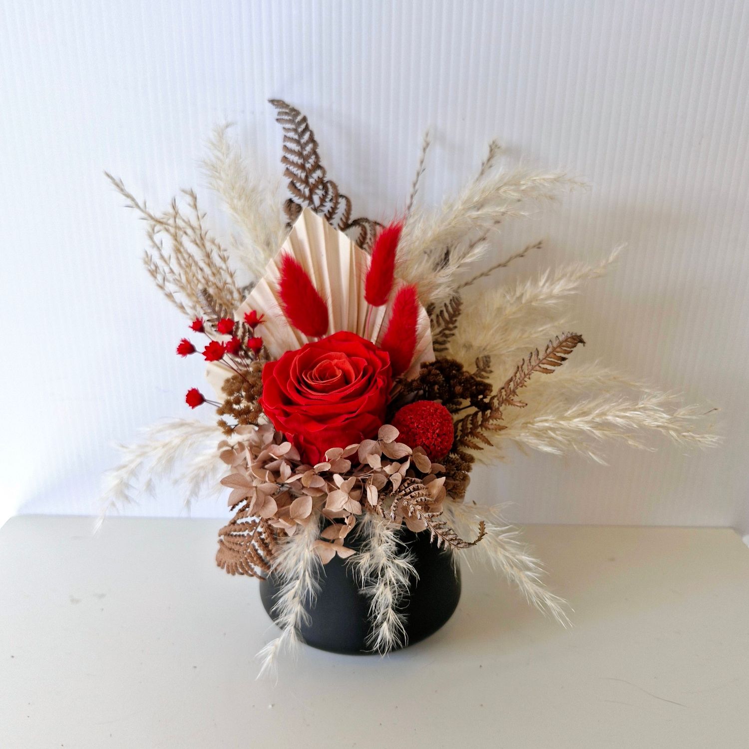 Valentine | Romantic Dried Flower Arrangement