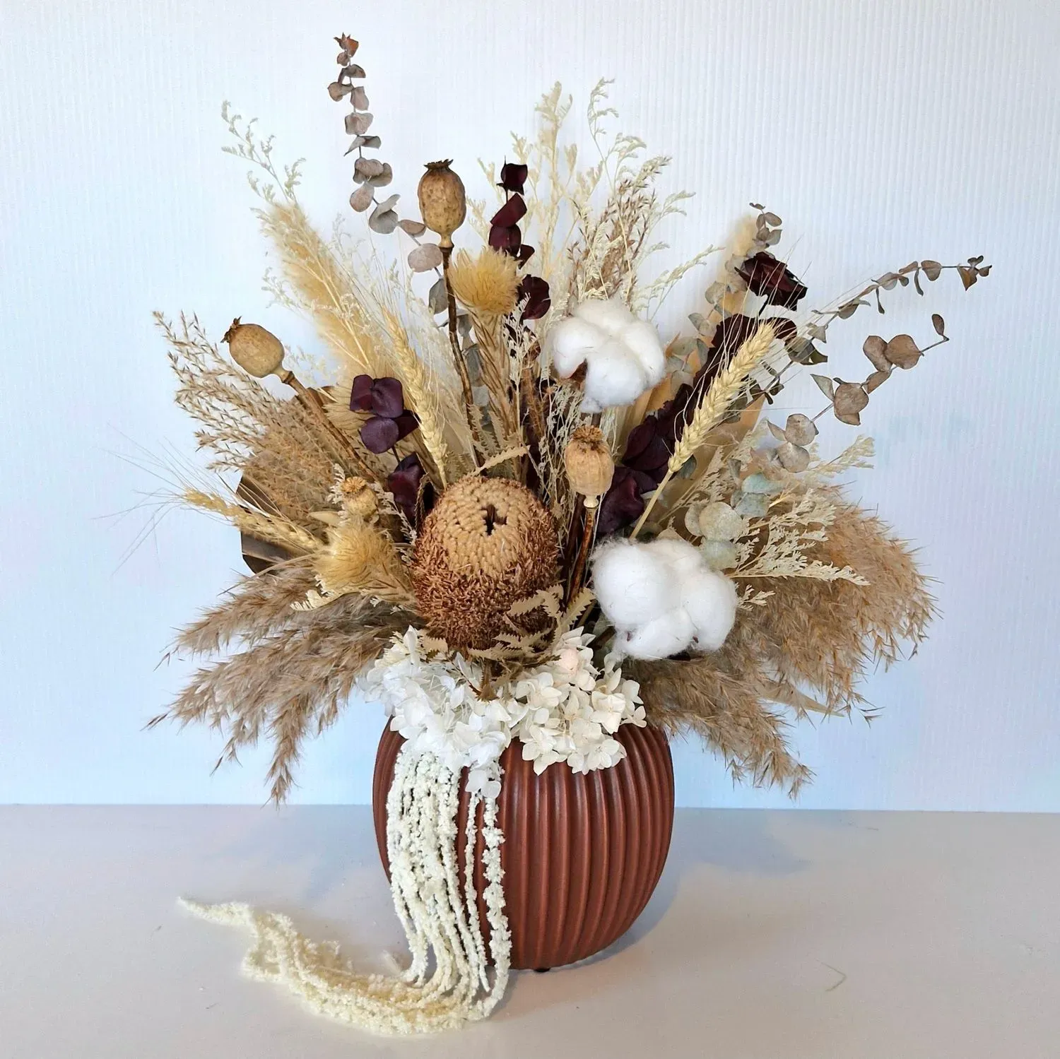 Splendor | Dried Flower Arrangement in Stylish Black Vase