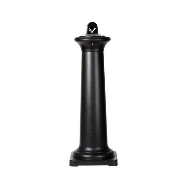Rubbermaid Groundskeeper Black