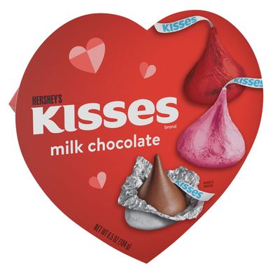 HERS. MILK CHOCOLATE KISSES HEART BOX 12X6.5OZ