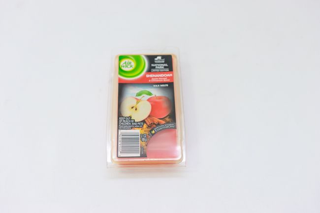 AIRWICK WAX MELTS SHENANDOAH APPLE HARVEST &amp; CINNAM SPICE 3.1OZ..