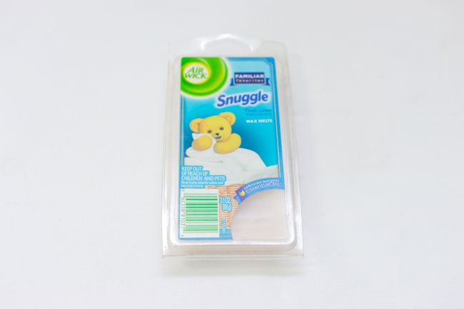 AIRWICK WAX MELTS SNUGGLE FRESH LINEN 3.1OZ..