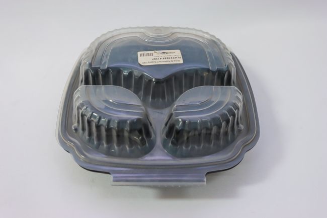 Culinary Classics 9&#39;&#39;x9&#39;&#39; 3 Comp. Black Hinge Cont. 100/Case CC9933
