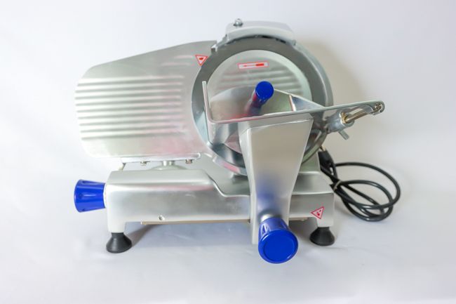 General Slicer 9" 16x18x15, cut capacity 7 1/2x5