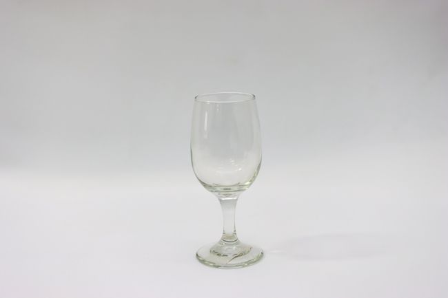 Libbey 8-1/2 oz Wine Glass Embassy Long