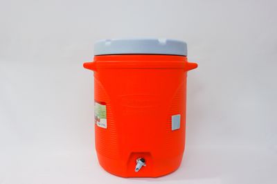 Rubbermaid 10 gal Beverage Container