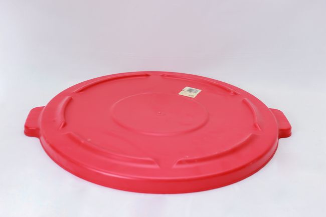 Rubbermaid 44 gal LID Red