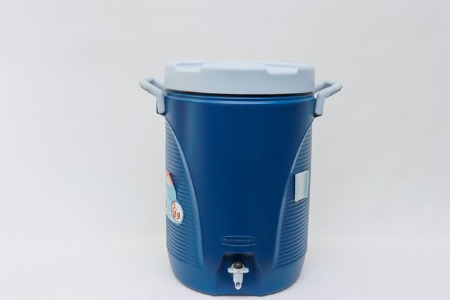 Rubbermaid 5 Gal Jug Blue