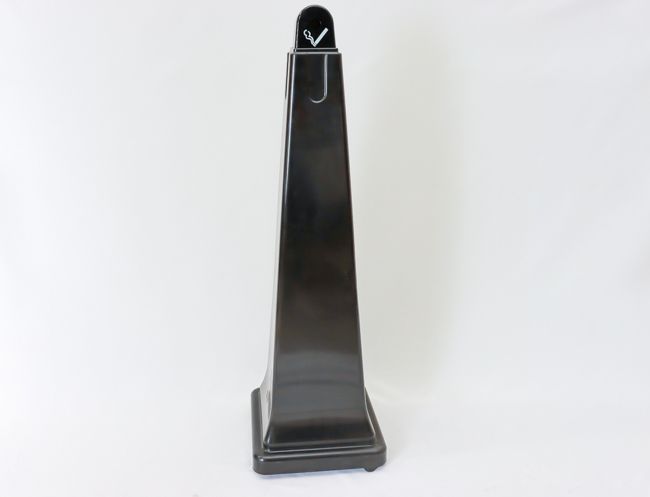 Rubbermaid Groundskeeper Black