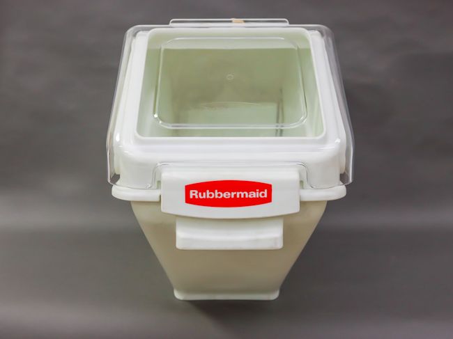 Rubbermaid Prosave 100 Cup Ingredient Bin W/Scoop