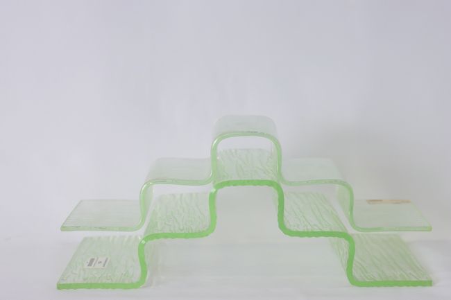 TableCraft 15x9x4.25 5 Step Riser Acrylic
