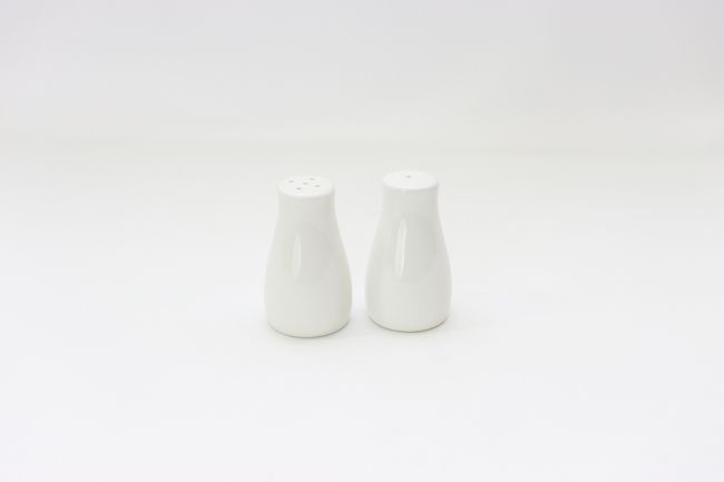 TableCraft 2 oz S&amp;P Round Porcelain 2pcs