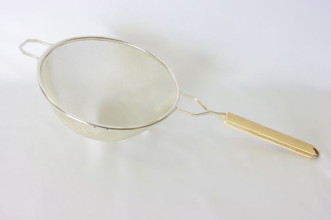 TG 10&quot; Strainer Wooden Han