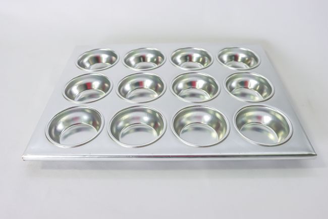 TG 12 Cup Muffin Pan 3.5 oz