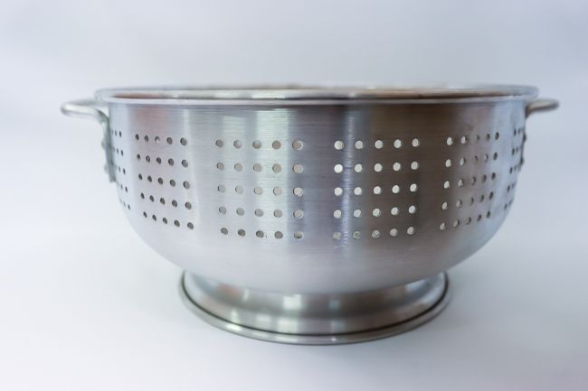 TG 12 qt Aluminum Colander w/ Han