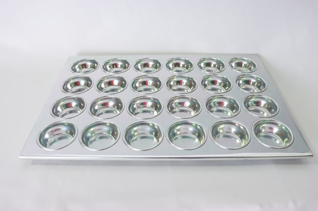 TG 24 Cup Muffin Pan 3.5 oz