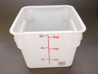 TG 6 qt Plastic Sq Food Storage