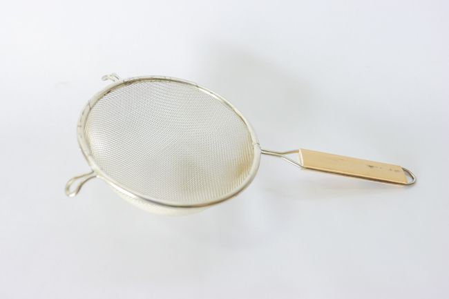 TG 6&quot; Strainer Wooden Handle