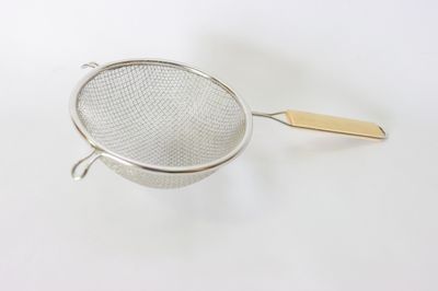 TG 6&quot; Wooden Handle Strainer Double