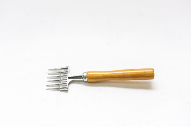 TG 7 3/4&quot; Ice Chipper W/Wooden Handle