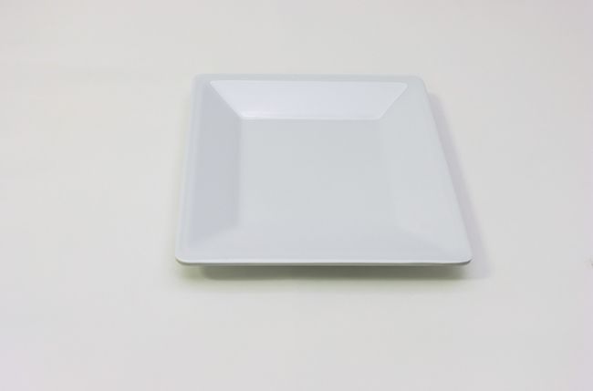 TG 8 1/4&quot;x8 1/4 Sq Plate 7/8&quot; Deep Passion White
