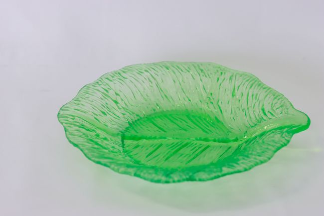 TG Leaf Plate 9&quot; Green