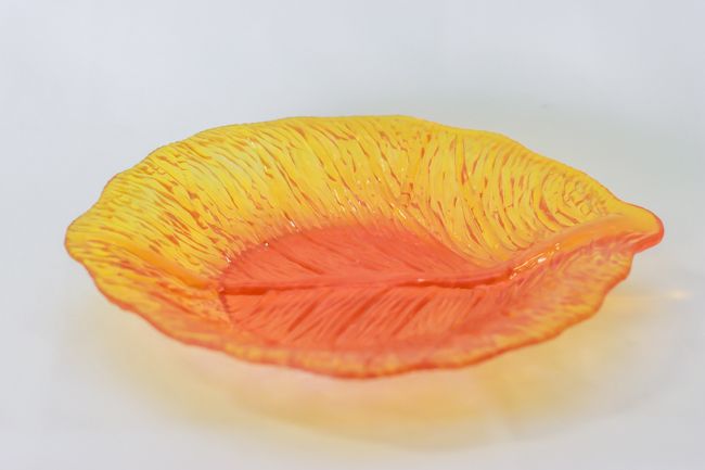 TG Leaf Plate 9&quot; Orange