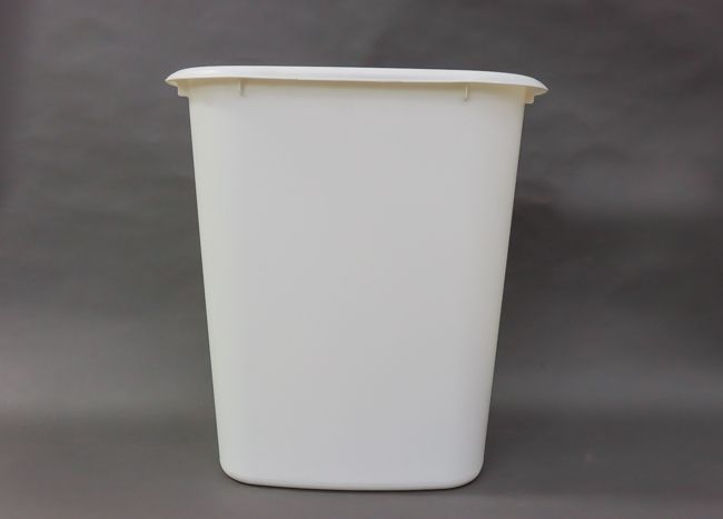 United Solution 40qt/10gal  Wastebasket White