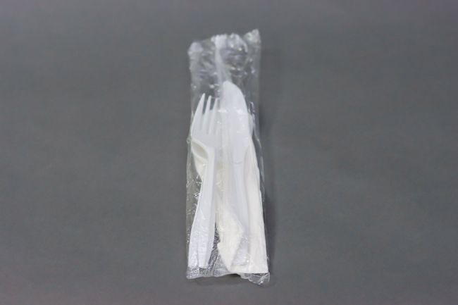 VicBay 4 Piece Kit (Knife- Fork- Teaspoon- Napkin) White 500 Ct #312024