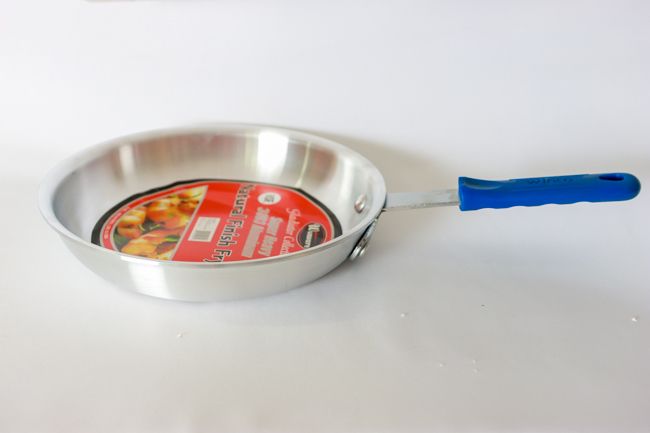 WC 10" Alu Fry Pan W/Sleeve Gladiator Natural Finish