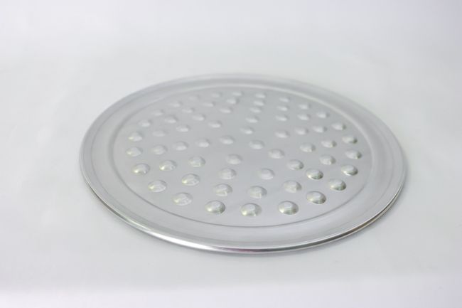 WC 12&quot; Wide Rim Pizza Tray
