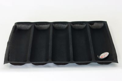 WC 18&quot;x 13&quot; Roll Bread Form Solicone