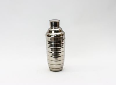 WC 24 oz Beehive Cocktail Shaker Ss