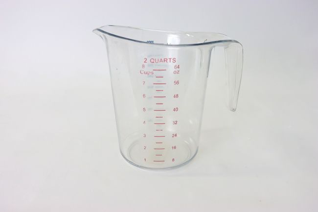 WC 2 qt Measuring Cup