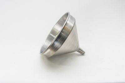 WC 2 qt Spun Aluminum Funnel 9 1/8Th Diam