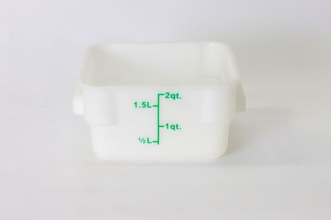WC 2 qt White Square Storage Container