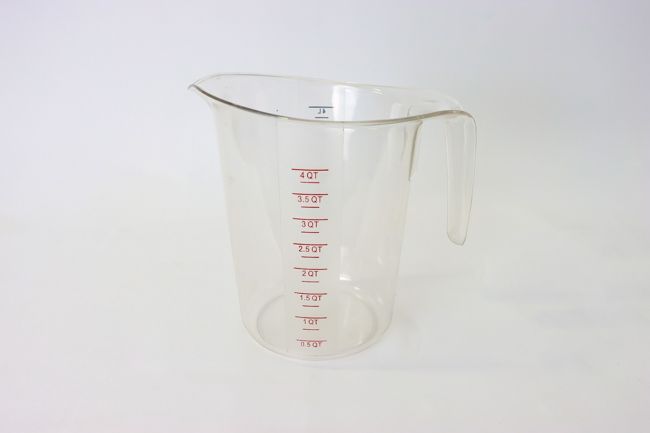 WC 4 qt Measuring Cup