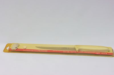 Wc 5-1/2&quot; Serrated Edge Utility