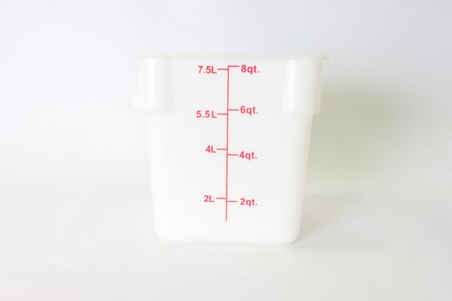 WC 8 Qt White Square Storage Container