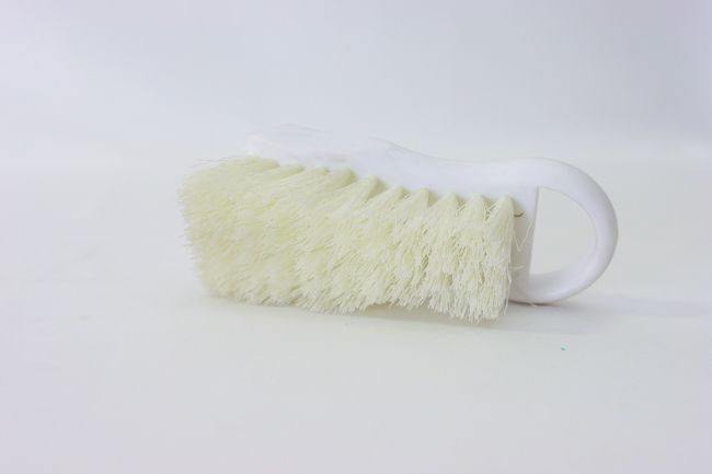 WC White Cutting Board Brush
