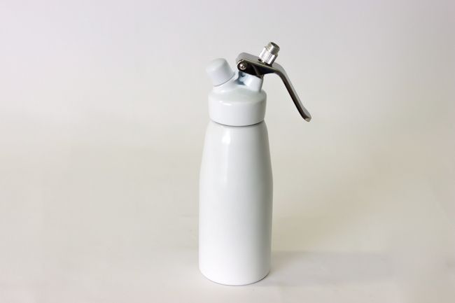 Whip Cream Dispenser 1/2 lit 10-1/2"x3" diam.