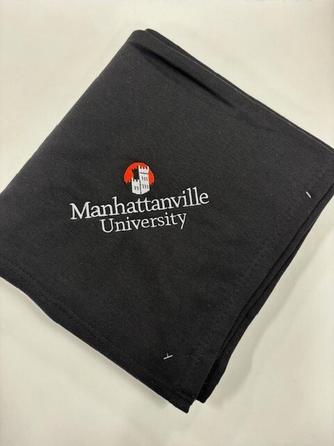 UNIVERSITY SWEATSHIRT BLANKET