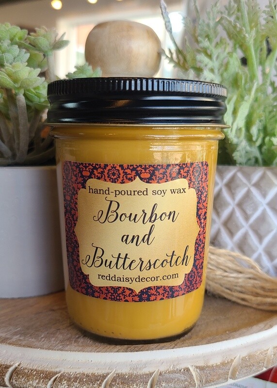 BOURBON &amp; BUTTERSCOTCH CANDLE
