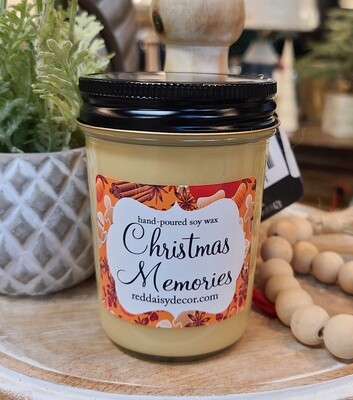 CHRISTMAS MEMORIES CANDLE