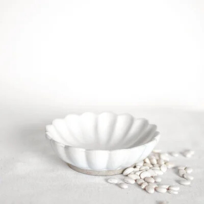 5&quot; SCALLOPED CERAMIC BOWL