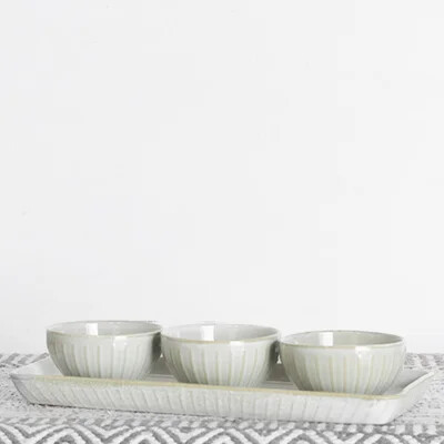 STONEWARE 3 BOWL AND TRAY SERVING SET