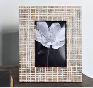 5X7 CRISS CROSS WOOD FRAME