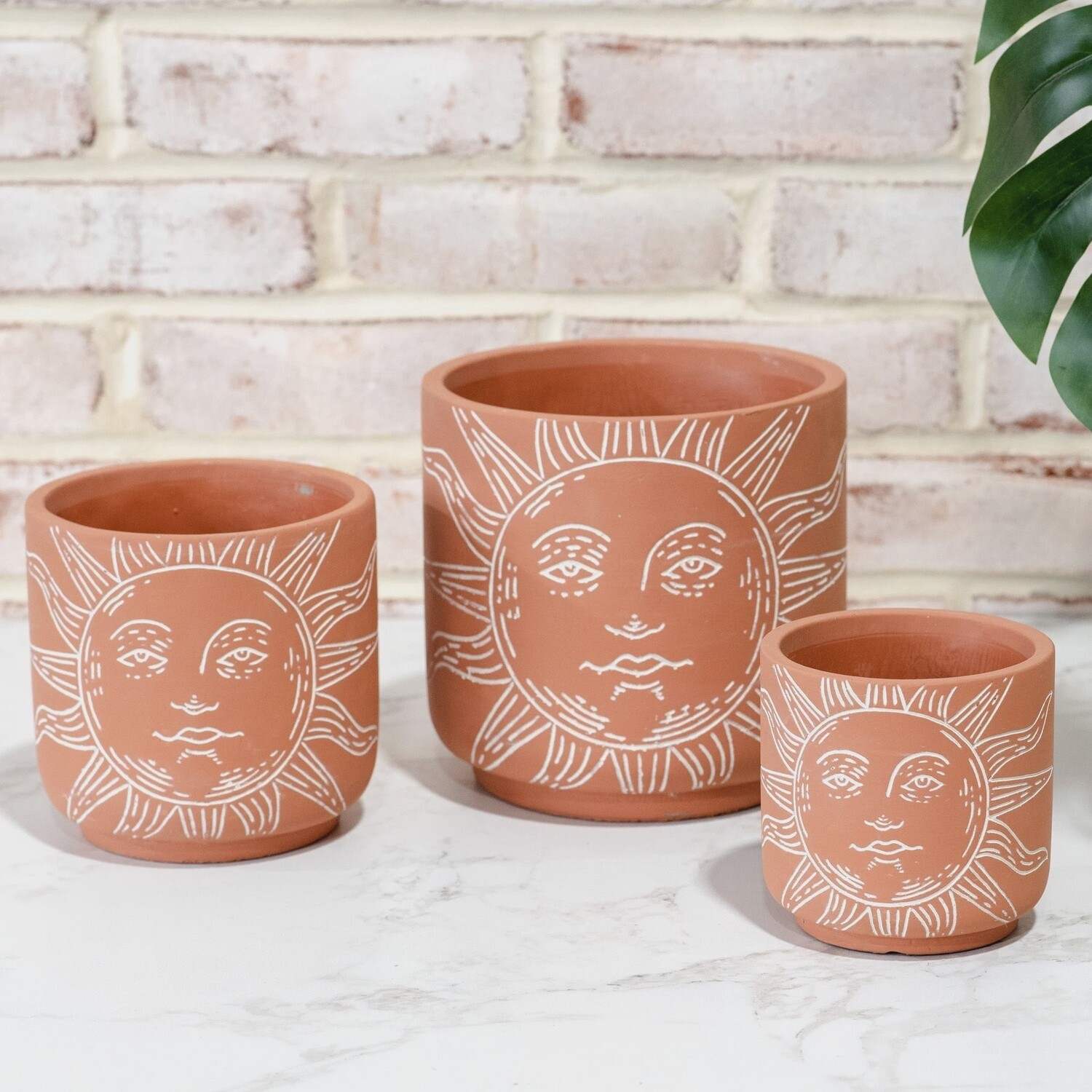 TERRA COTTA SUN PLANTER, Size: SM