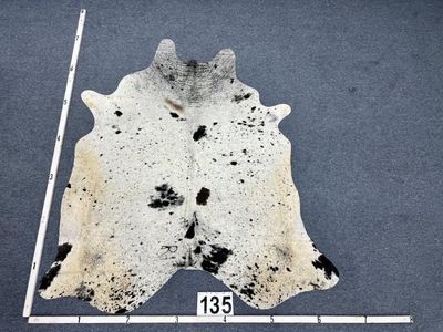 WHITE BLACK SPECKLE COWHIDE SP135