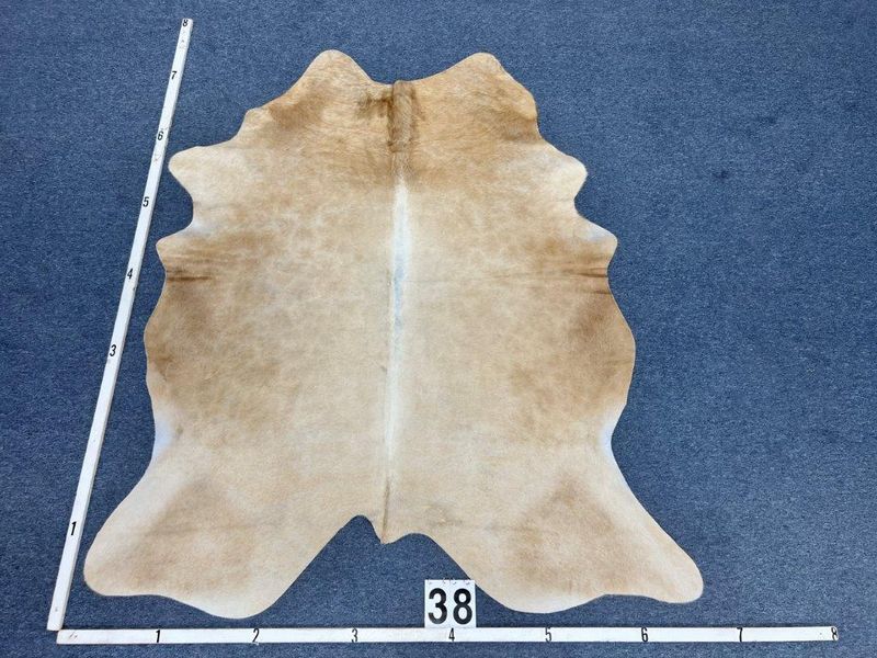LIGHT SABLE SP38 COWHIDE